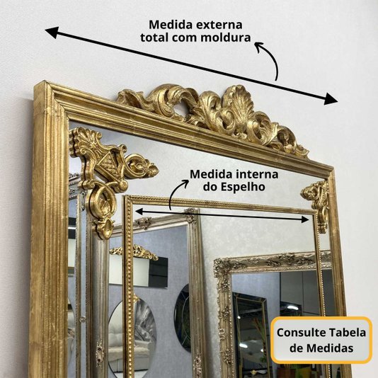 Espelho Clássico com Moldura Dourada e Detalhes Elegância Atemporal